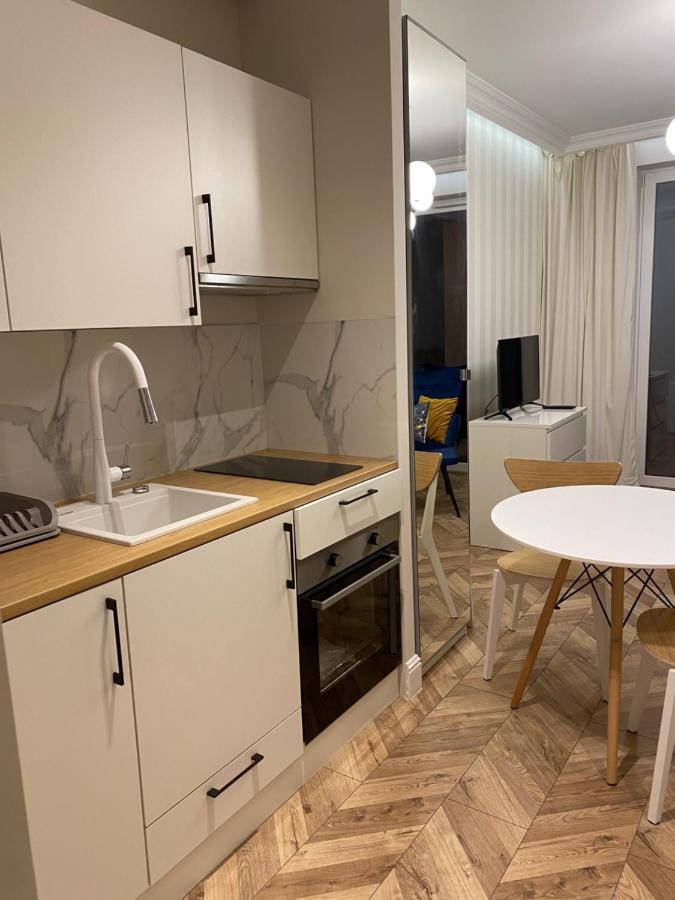 Przyjazny Apartament Appartamento Łódź Esterno foto